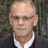 العقيد اللبناني المتقاعد أحمد شكر