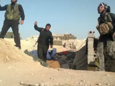 هجمات مضادة بدير الزور، وميليشيا قسد تستغل الفارين من داعش - وكالة ستيب نيوز