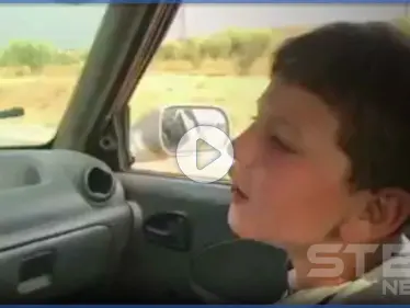 بالفيديو|| بـ صوت طفولي جميل.. الطفل محمد يمتهن الغناء على الطريق في أعزاز لإعالة نفسه - وكالة ستيب نيوز