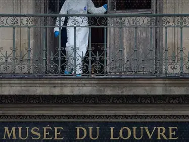 كيف حدثت سرقة متحف اللوفر؟ - وكالة ستيب نيوز