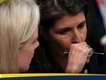 "خيانة في المقعد الخلفي للسيارة".. فضيحة أخلاقية تلاحق مرشحة الرئاسة الأمريكية - وكالة ستيب نيوز