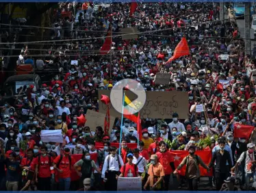 "نحن مستعدون للموت".. احتجاجات ميانمار تصرّ على الإطاحة بالانقلابيين (فيديو) - وكالة ستيب نيوز