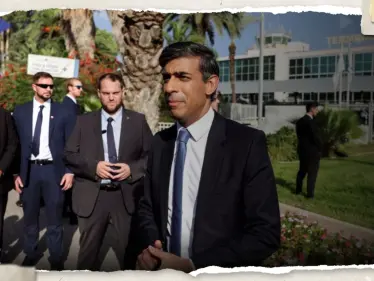 على متن طائرة عسكرية تحمل أسلحة وعتاداً.. سوناك يصل إلى تل أبيب (فيديو) - وكالة ستيب نيوز