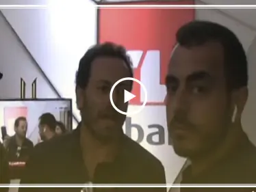 شاهد|| كيف اقتحمت مجموعة من الفنانين اللبنانيين مقر تلفزيون لبنان (فيديو) - وكالة ستيب نيوز