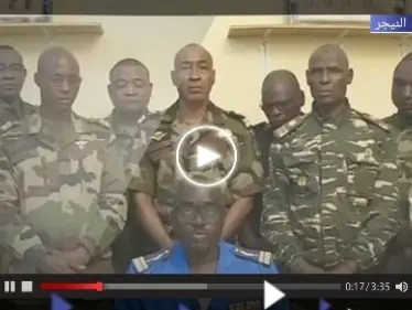 قادة الانقلاب في النيجر يعلنون الإطاحة بالرئيس وإغلاق الحدود.. ووزير الخارجية يتحرك - وكالة ستيب نيوز