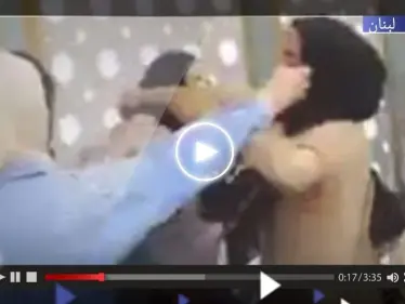 فيديو لمعركة نسائية داخل مدرسة بلبنان يثير "صدمة" على التواصل الاجتماعي - وكالة ستيب نيوز