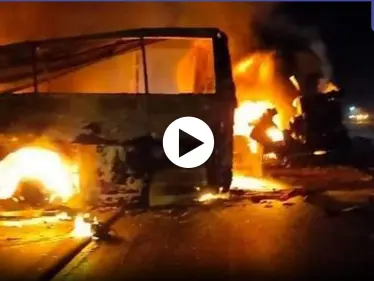 بالفيديو|| 20 قتيلاً في تصادم حافلة ركاب مع شاحنة وقود في مصر.. واللقطات الأولى للحادثة - وكالة ستيب نيوز