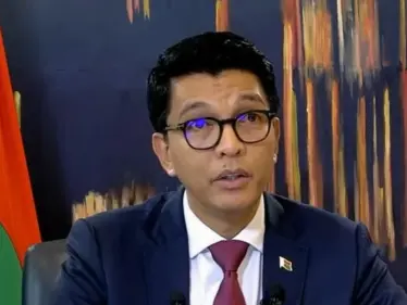 نجاة رئيس مدغشقر من محاولة اغتيال.. والبلاد تواجه ظاهرة طبيعية "خطيرة" تهدد أكثر من 1.14 مليون شخص - وكالة ستيب نيوز