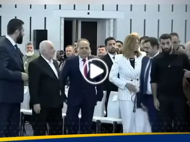 بالفيديو|| شيخ يصيح بوجه الرئيس الشرع بعد تشكيل الحكومة.. كيف رد عليه؟ - وكالة ستيب نيوز