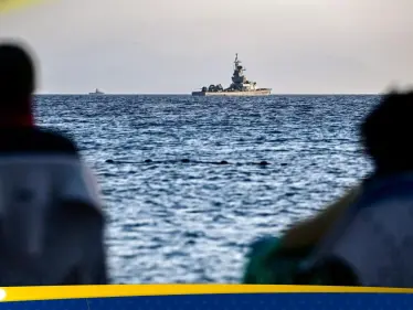 إيران تحذر أمريكا من قصف سفينتين لها بالشرق الأوسط.. فما قصتهما (فيديو) - وكالة ستيب نيوز