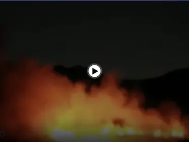 بالفيديو|| انفجارات ضخمة في معسكر جورين ورشقات صاروخية تطال الساحل السوري.. مراسل "ستيب" يكشف التفاصيل - وكالة ستيب نيوز