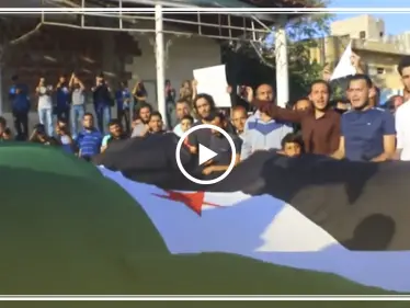 مظاهرة في مدينة إدلب رفضاً لسيطرة النظام والقوات المساندة له على ريفي إدلب وحماة . - وكالة ستيب نيوز