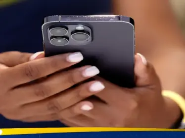 ما القصة؟.. هواتف ملايين البريطانيين تهتز في وقت واحد - وكالة ستيب نيوز