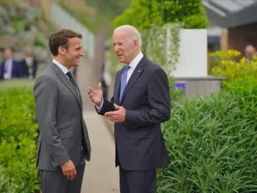 بايدن وماكرون يدخلان على خط أزمة الغواصات النووية الأسترالية - وكالة ستيب نيوز