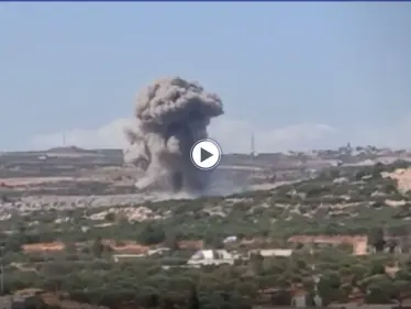 بالفيديو || غارات روسية مكثّفة تستهدف مناطق في إدلب وحلب.. والفصائل ترد - وكالة ستيب نيوز