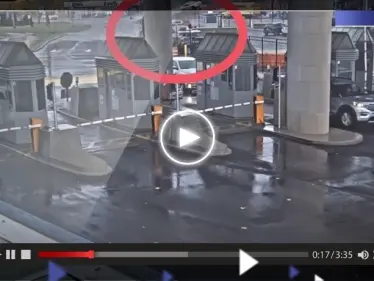 وصفه ترودو بـ"الخطير جداً".. انفجار سيارة على جسر "رينبو" الحدودي بين أمريكا وكندا - وكالة ستيب نيوز