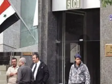 اختطاف 4 شبّان من أمام السفارة السورية ببيروت ومخاوف من تسليمهم للنظام السوري - وكالة ستيب نيوز