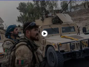 بالفيديو|| طالبان تداهم منزل قائد شرطة قندهار وتستولي عليه وطوابير من الناس تفرّ منهم - وكالة ستيب نيوز