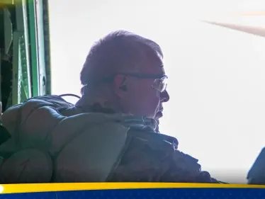 شاهد|| ملك الأردن يُشارك في عمليات الإنزال الجوي لمساعدات أهل غزة (صور) - وكالة ستيب نيوز