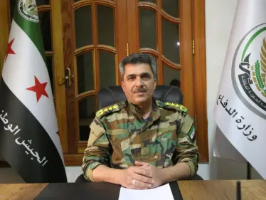 بعد استقالة إدريس.. الائتلاف المعارض يُعيّن وزيراً للدفاع في الحكومة السورية المؤقتة - وكالة ستيب نيوز