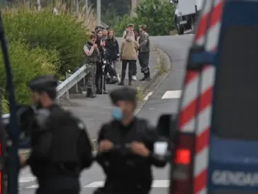 رجل يغتال كاهن كاثوليكي في فرنسا ويسلّم نفسه - وكالة ستيب نيوز