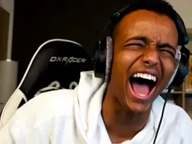 كم تقدر ثروة اليوتيوبر أبو فلة.. وكم يجنيه من اليوتيوب يومياً!؟ - وكالة ستيب نيوز