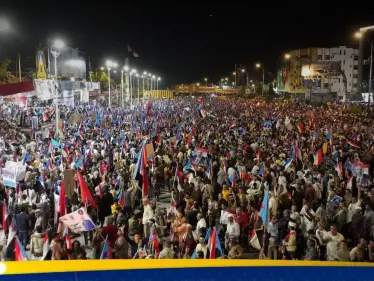 احتشد آلاف في عدن بـ"مليونية الثبات والقرار" بدعوة من المجلس الانتقالي الجنوبي - وكالة ستيب نيوز