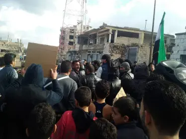 أهالي درعا يحيون الذكرى الثامنة للثورة، رغم التشديد الأمني - وكالة ستيب نيوز