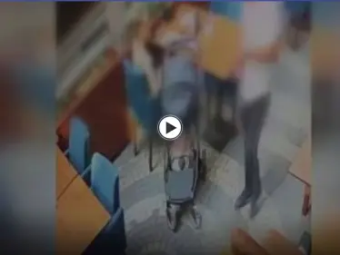 بالفيديو|| حادثة أشعلت الغضب في تركيا.. رجل يضرب زوجته السابقة بالزجاج ويطعنها بالسكين في مكان عام - وكالة ستيب نيوز