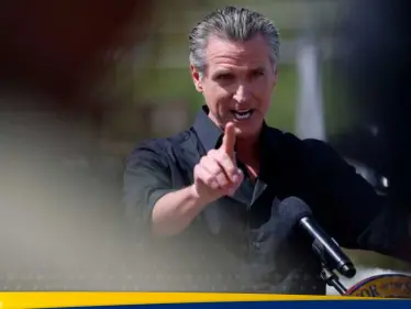 لوس أنجلوس.. حاكم كاليفورنيا يتحرك ضد ترامب وإصابة مراسلة على الهواء - وكالة ستيب نيوز