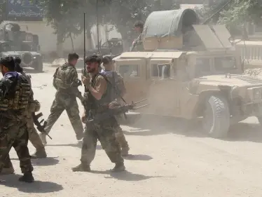 الجيش الأفغاني ينتزع السيطرة من "طالبان" في 14 مديرية وطاجيكستان تحشد قواتها على الحدود - وكالة ستيب نيوز