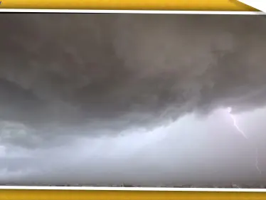 الأرصاد السعودية تحذر من إعصار و"عاصفة مدارية" - وكالة ستيب نيوز