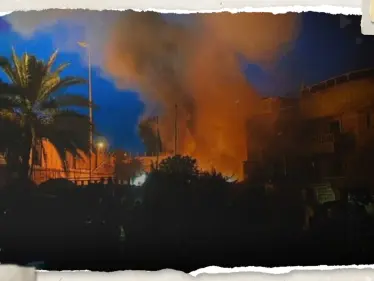 شاهد|| النيران تلتهم مبنى السفارة السويدية في بغداد رداً على حرق القرآن - وكالة ستيب نيوز
