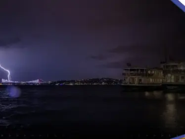 شاهد|| 1500 ضربة برق في تركيا خلال ساعتين.. وعشرات الضحايا في إسطنبول جراء الفيضانات - وكالة ستيب نيوز