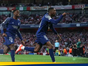 بالفيديو|| مدرب باريس سان جرمان يصفع مهاجم تشلسي بعد هزيمة قاسية - وكالة ستيب نيوز