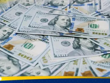 الدولار يستعيد توازنه المفقود.. آمال "اتفاق السلام" تهبط بأسعار النفط وتنعش الأسواق - وكالة ستيب نيوز
