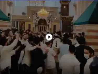 بالفيديو|| مستوطنون إسرائيليون يقيمون حفلاً في الحرم الإبراهيمي ويحولون المسجد مكاناً للرقص وتأدية طقوسهم - وكالة ستيب نيوز