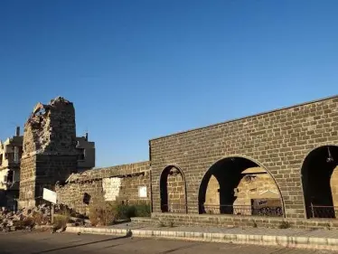 بالصور || الفرقة الرابعة تستهدف بصواريخ الفيل المسجد العمري الكبير في درعا - وكالة ستيب نيوز