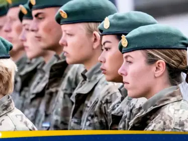 للمرة الأولى.. دولة أوروبية تفرض التجنيد الإجباري على النساء لمواجهة الخطر الروسي - وكالة ستيب نيوز