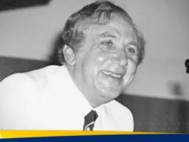 في ذكرى وفاة نزار قباني نستعيد مراحل من حياته جمع فيها السياسة والشعر - وكالة ستيب نيوز