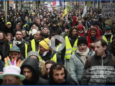 هل اندلعت ثورات الغرب.. احتجاجات في باريس على مقتل رجل 