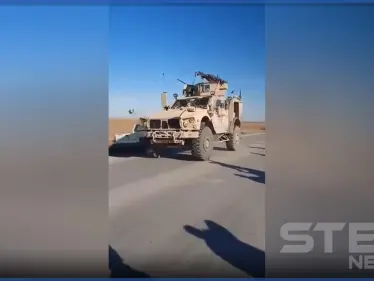 بالفيديو|| القوات الروسية تستقدم تعزيزات عسكرية ضخمة إلى مطار القامشلي.. وشبّان أكراد يرشقون مدرعات أمريكية بالحجارة - وكالة ستيب نيوز