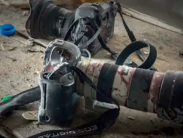 الحريات الصحفية: مقتل إعلامي بقصف روسي من 16 انتهاكاً بحق الإعلام في سوريا خلال آذار - وكالة ستيب نيوز