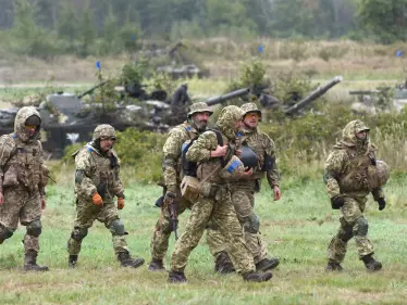 بريطانيا تحذر روسيا من شنّ أي هجوم على أوكرانيا.. وتطالب بوتين بهذا - وكالة ستيب نيوز