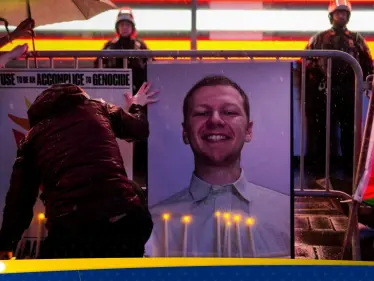 صديق الطيار الأمريكي الذي أشعل النار بنفسه "يفجّر مفاجأة".. كان لديه معلومات سرّية - وكالة ستيب نيوز