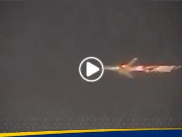 بالفيديو|| طائرة ركاب أمريكية تشتعل بالنيران وهي تحلق في السماء.. وأخرى تنزلق بسبب الثلوج - وكالة ستيب نيوز