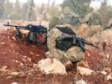 لأول مرة منذ سنوات.. هيئة تحرير الشام تعلن عن استهداف لعناصر النظام شرقي دير الزور - وكالة ستيب نيوز