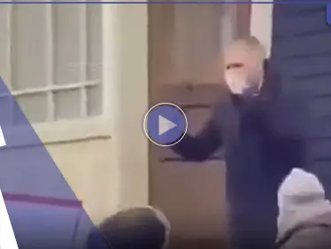 بالفيديو|| فرنسيون غاضبون يرجمون نائب ماكرون وزوجته أمام منزله.. وكليرو يهدد المهاجمين - وكالة ستيب نيوز