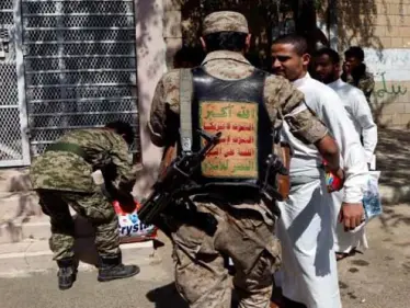 ليندركينغ في تصريحٍ ناري يدعو لأمرين ويقول: واشنطن تعترف بميليشيا الحوثي طرفاً شرعياً في اليمن - وكالة ستيب نيوز