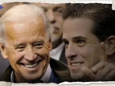 شاهد|| عارياً محاطاً بنساء.. تسريب مجموعة من الصور 